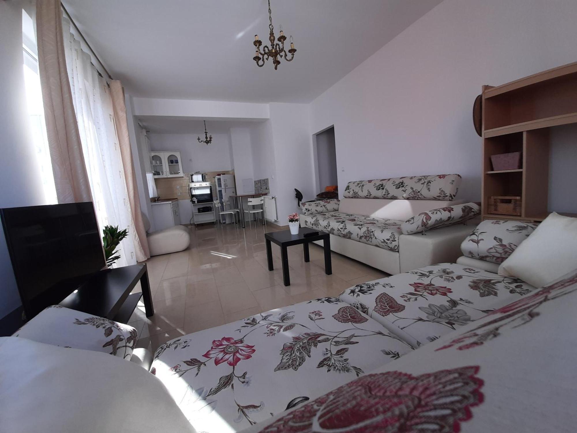 Arad Chic Apartament Uta Bagian luar foto